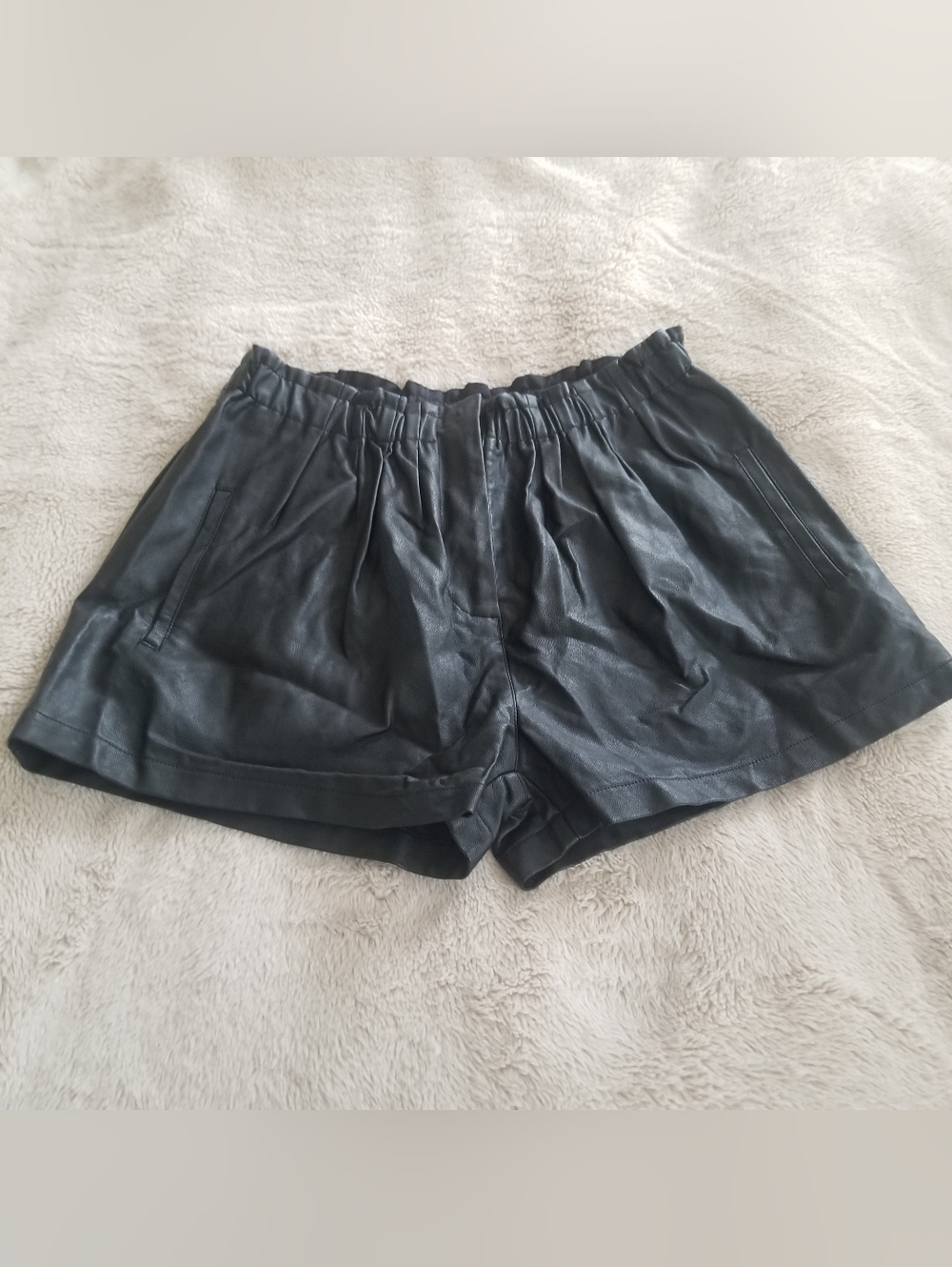 Olivaceous women's Faux leather Shorts M